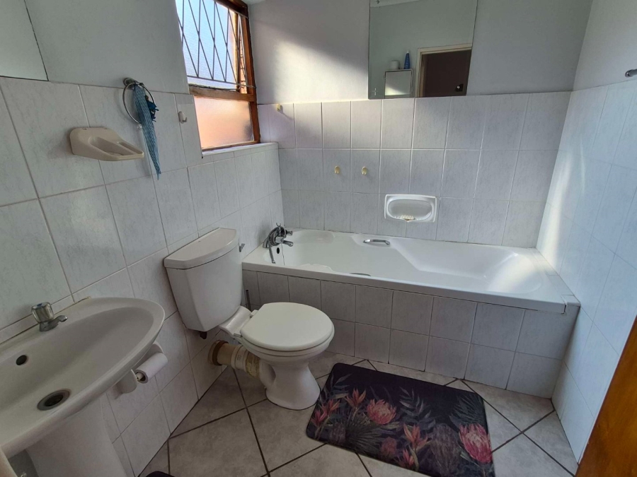 3 Bedroom Property for Sale in Kabega Park Eastern Cape